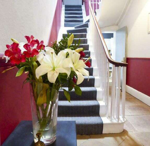 مبيت وإفطار Rosalind House