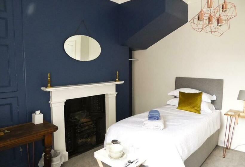 مبيت وإفطار Rosalind House