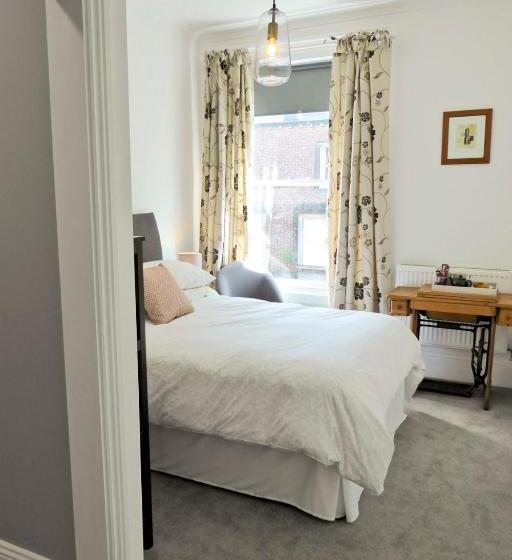 مبيت وإفطار Rosalind House