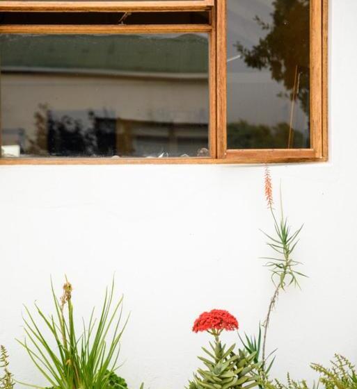 בית מלון כפרי Laughing Waters Farm