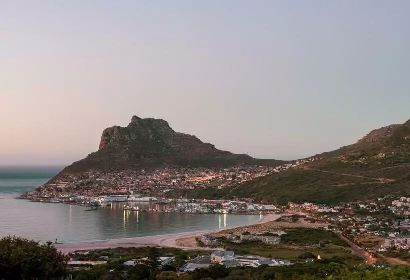 Majatalo Bayview Mountain Seafacing Cottages