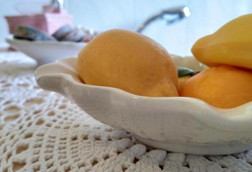 פנסיון Villa Romeo   Acero Rosso