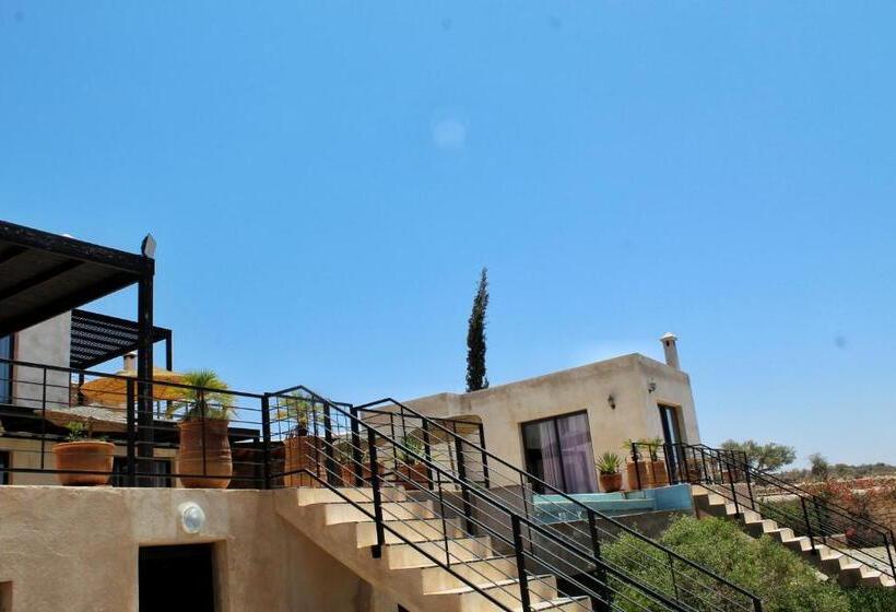 بنسيون Villa Sarah