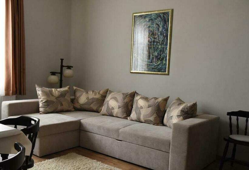 Dobay Apartman Gyula