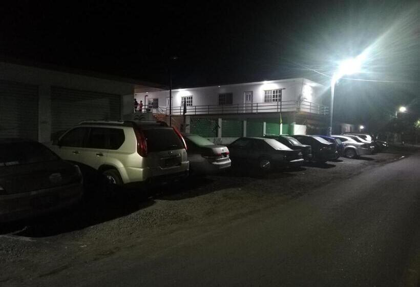 فندق Villa Marán Chachalacas Ambiente Familiar