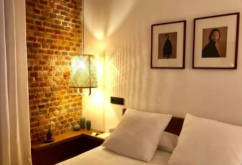 پانسیون 13 Suites