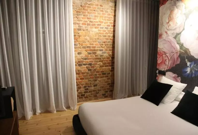 پانسیون 13 Suites