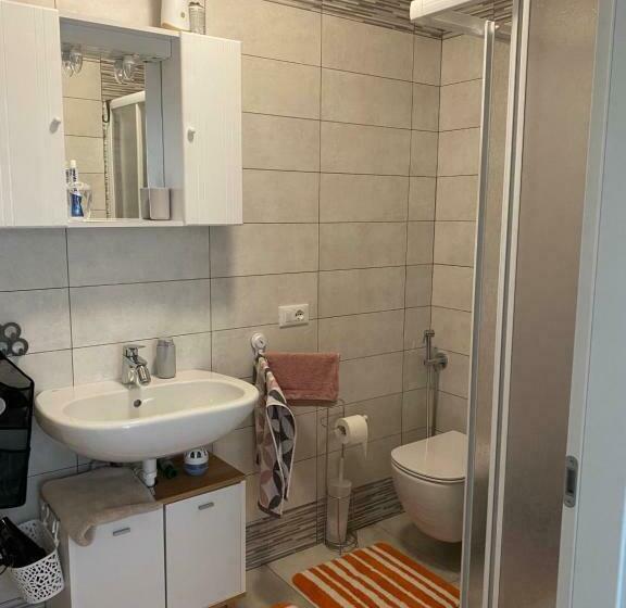 פנסיון Camera Monica