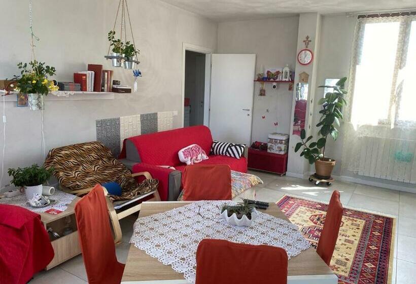 פנסיון Camera Monica