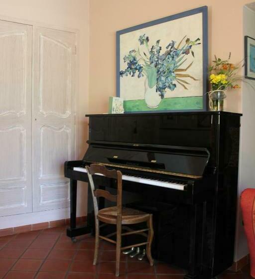 بنسيون Le Baou