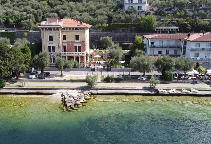 펜션 Villa Torre   Atmosfera Romantica