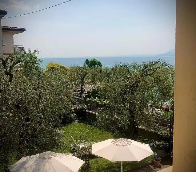 ペンション Villa Torre   Atmosfera Romantica