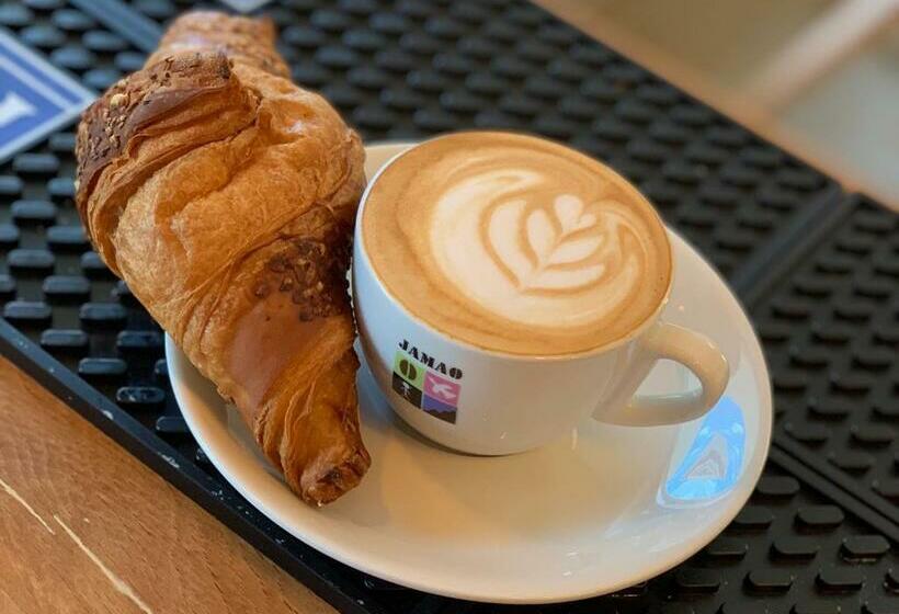 Lira Holiday Apartments