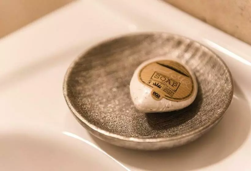 Lira Holiday Apartments