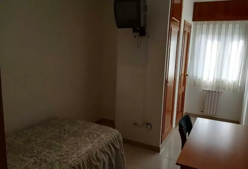 پانسیون Hostal Mobydick2