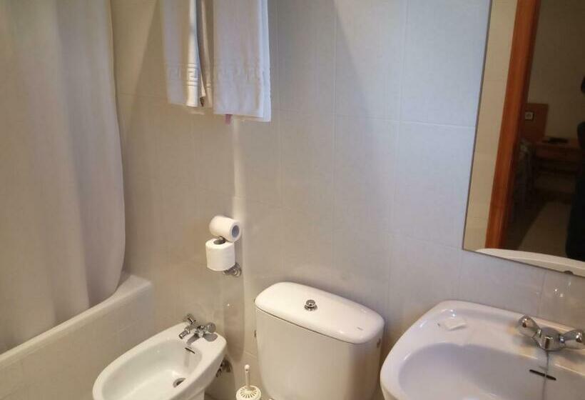 פנסיון Hostal Mobydick2