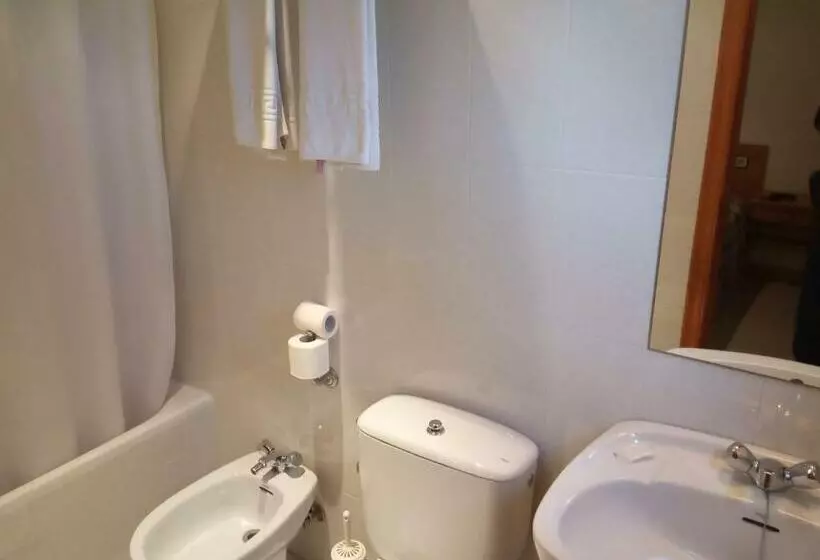 پانسیون Hostal Mobydick2