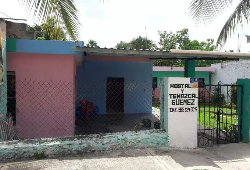 ペンション Hostal Y Temazcal Guemez