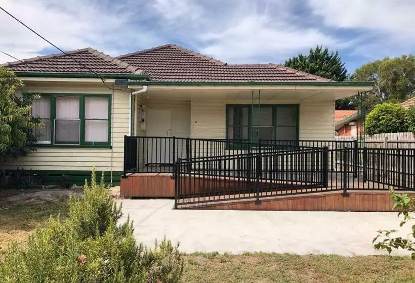 Majatalo Melbourne Short Stay   Clayton Station, Monash Uni, Hospital