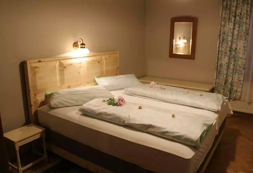 Retkeilymaja Gasthof Hehenberger