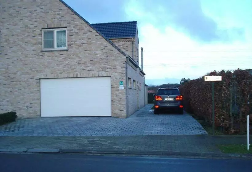 Aamiaismajoitus (B&B) Auro Ra