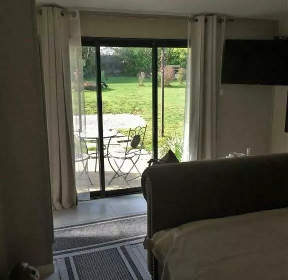 Aamiaismajoitus (B&B) Chambre D’hôte   Ilse S Garden Chair