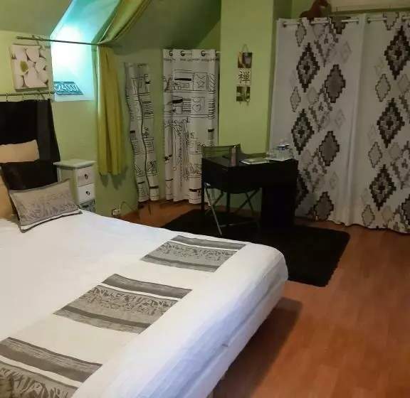 تختخواب و صبحانه Chambre Disney