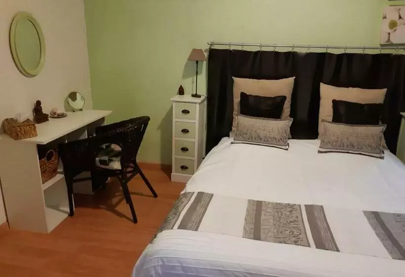 تختخواب و صبحانه Chambre Disney