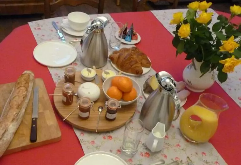 Aamiaismajoitus (B&B) Chateau De Craon