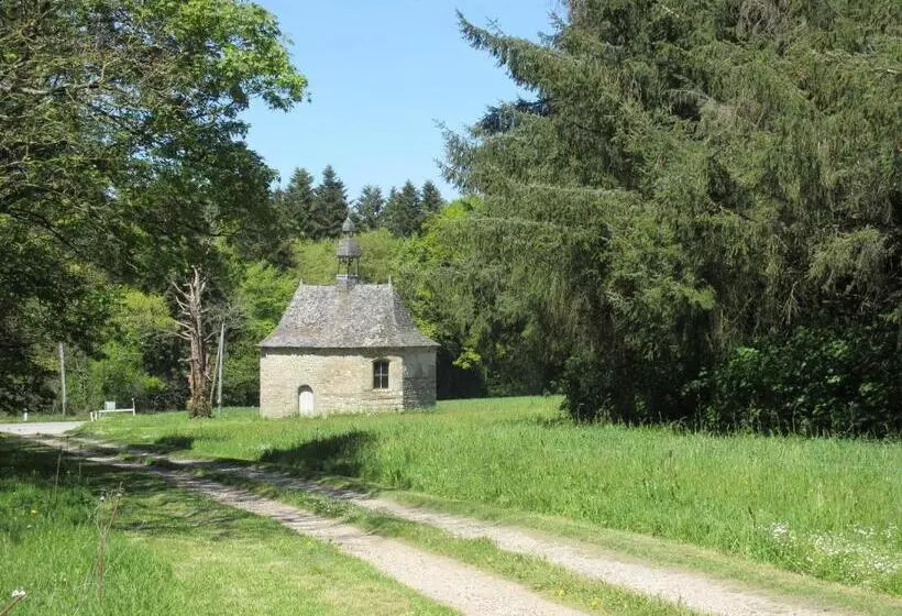 Aamiaismajoitus (B&B) Chateau De Craon