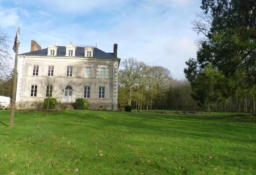 Aamiaismajoitus (B&B) Chateau De Craon