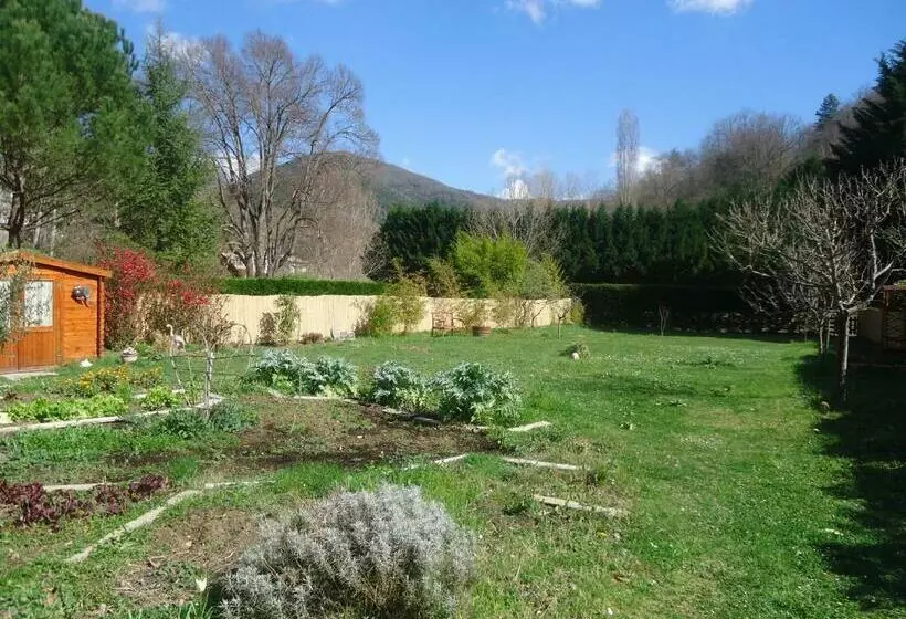 Aamiaismajoitus (B&B) Kioui