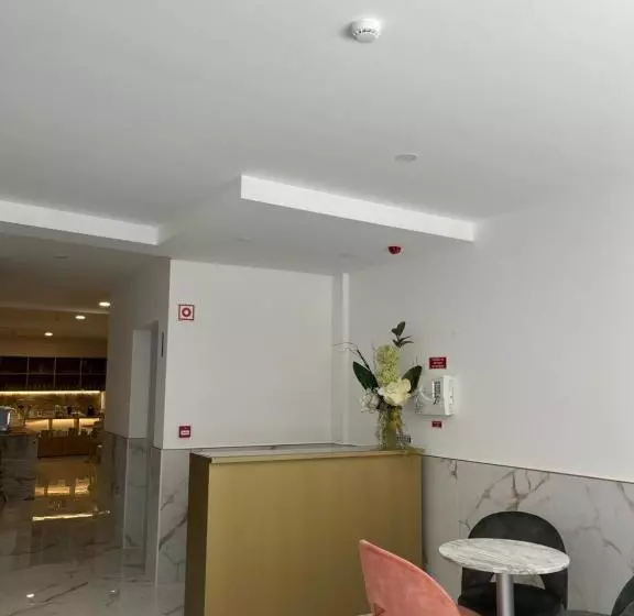 ベッドアンドブレックファースト Nova Delpa Al