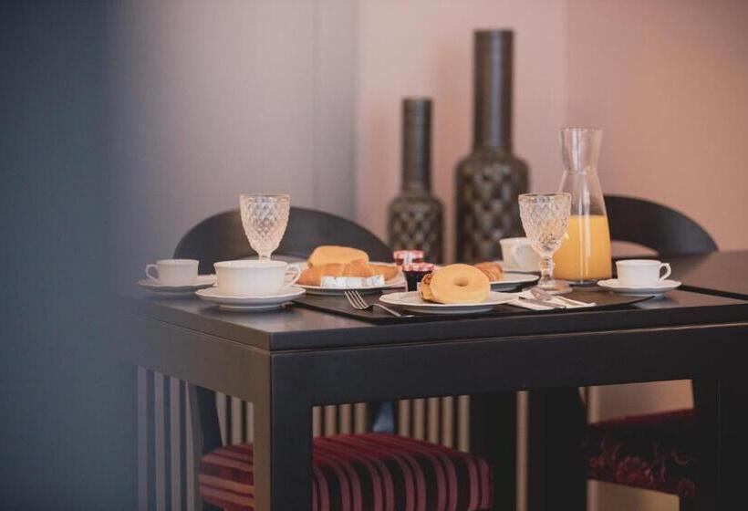 تختخواب و صبحانه Viterbo 8 The Artists House