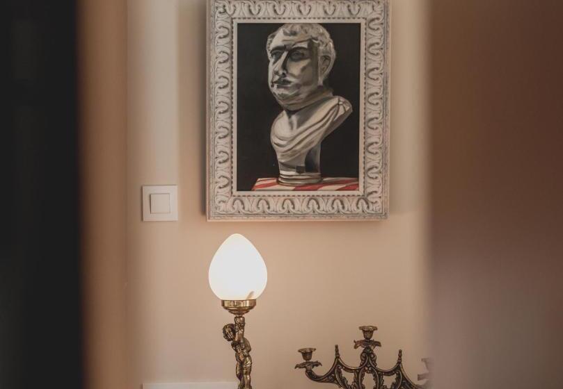 تختخواب و صبحانه Viterbo 8 The Artists House