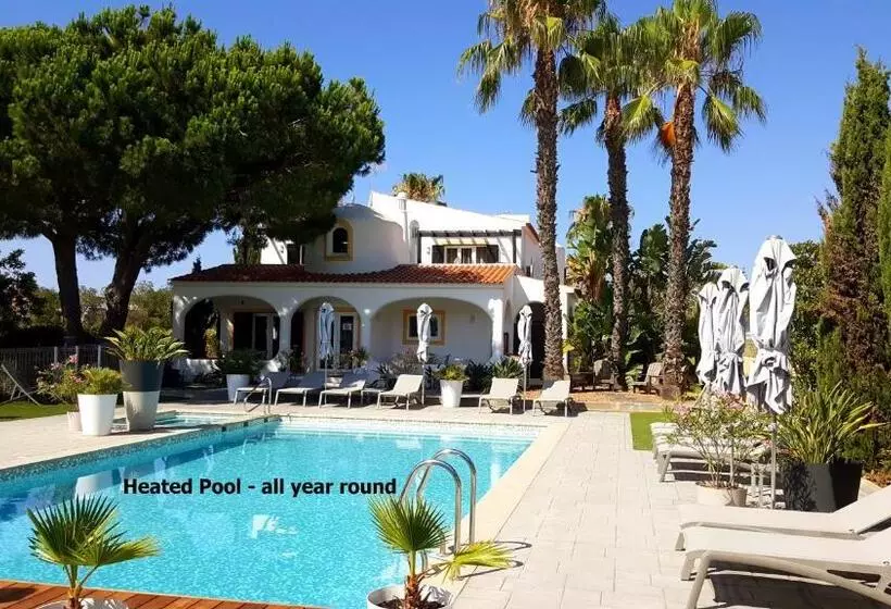 Casa Bela Moura, Boutique Hotel & Wine