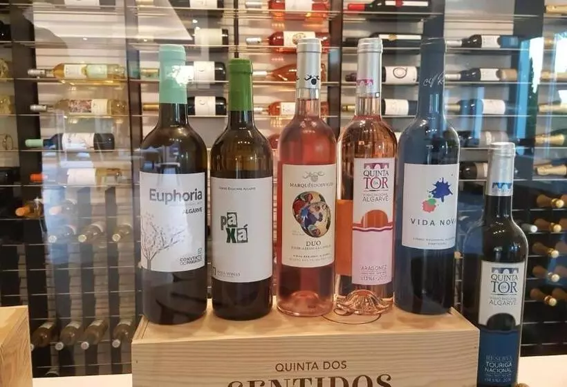 Casa Bela Moura, Boutique Hotel & Wine