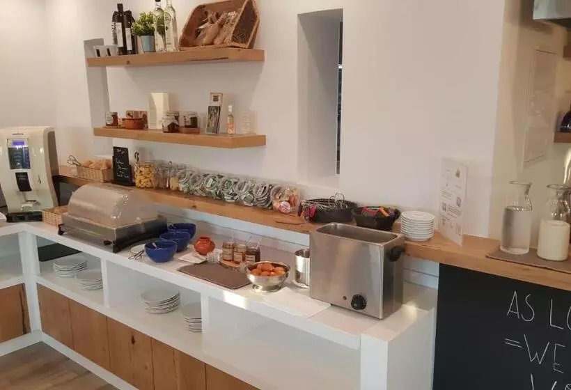 Casa Bela Moura, Boutique Hotel & Wine