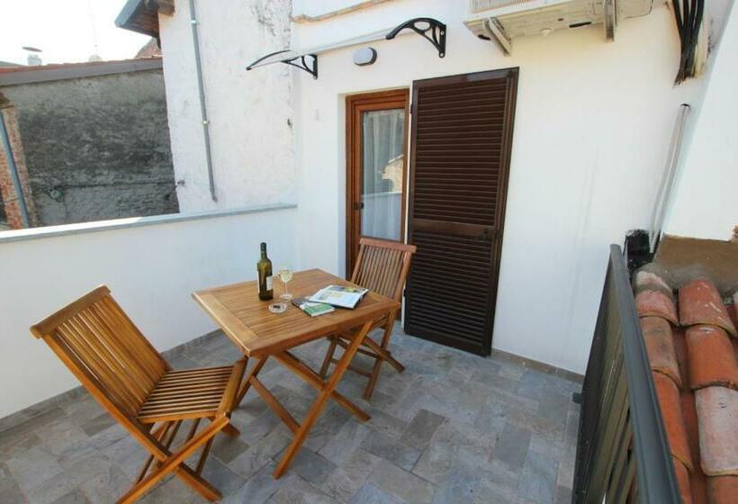 פנסיון Casa Guatelli Guest House