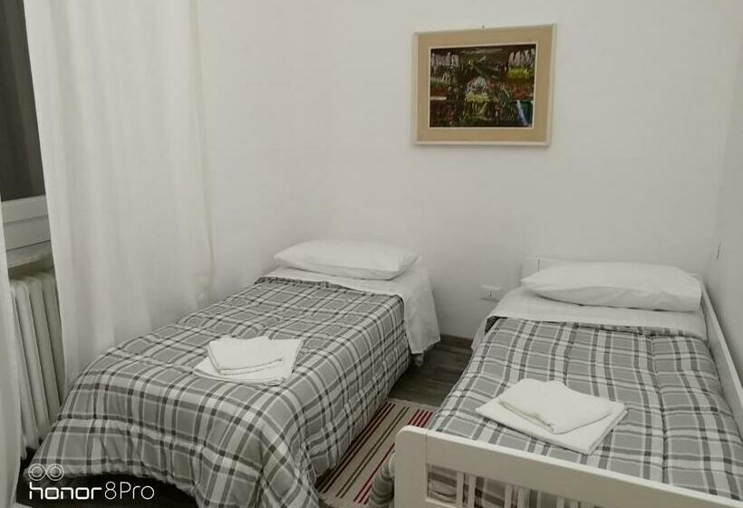 پانسیون Casa Viorica