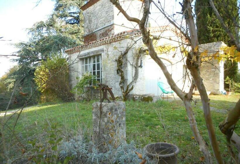 Пансион Domaine Du Garret