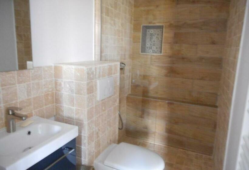 Пансион Domaine Du Garret