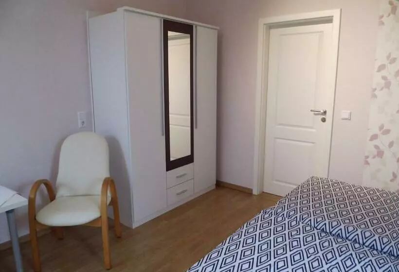Majatalo Ferienwohnung Und  Zimmer Becks