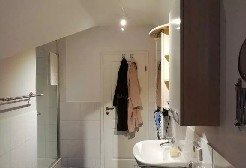 Majatalo Ferienwohnung Und  Zimmer Becks