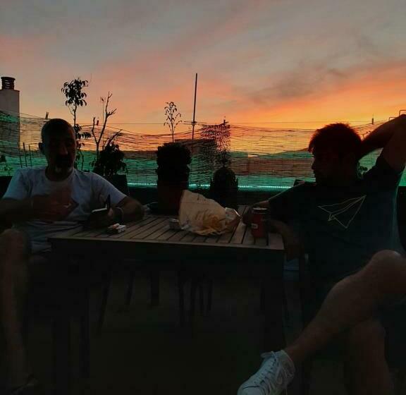 پانسیون La Pita Guesthouse