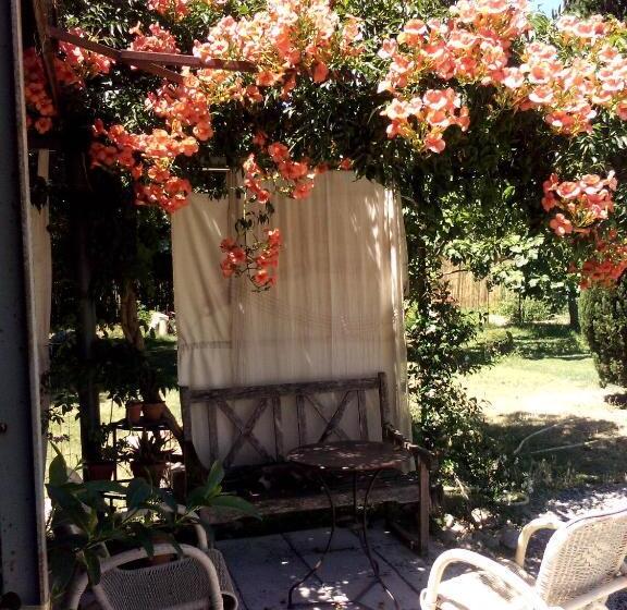 Bed and Breakfast Le Mas Du Caprier