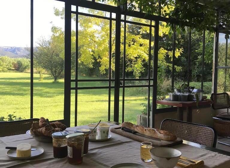 Bed and Breakfast Le Mas Du Caprier