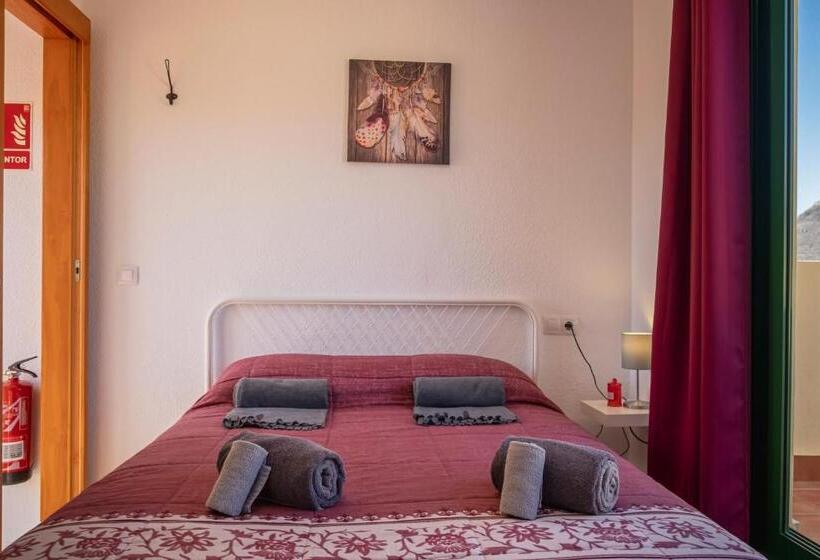 تختخواب و صبحانه Vistalroque