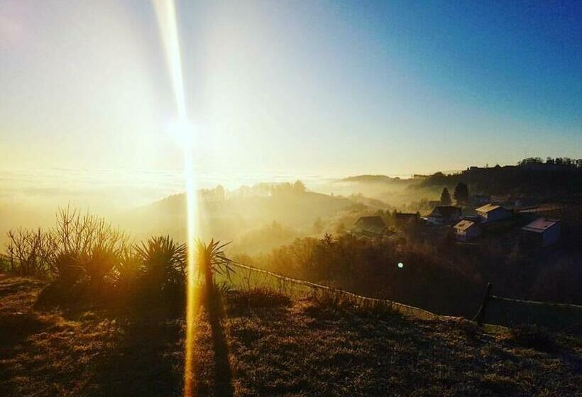Bed and Breakfast Weingut Albert, Familie Cramer