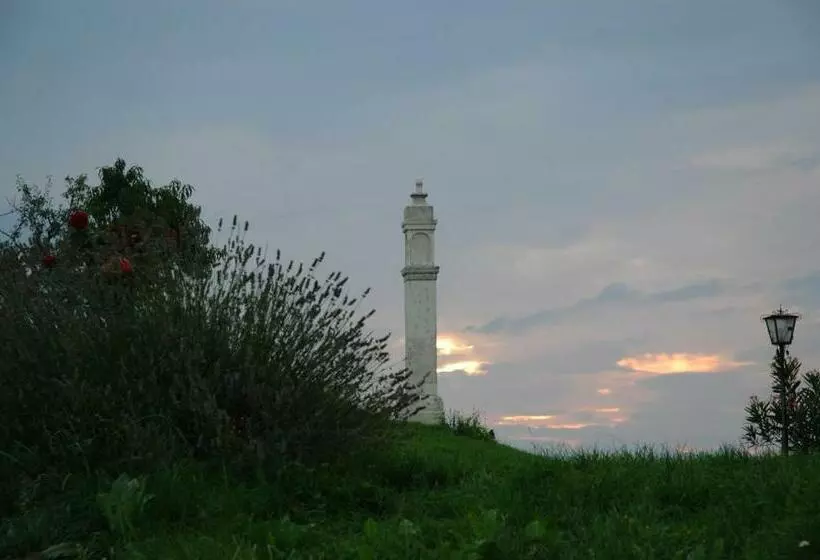 Aamiaismajoitus (B&B) Weingut Albert, Familie Cramer
